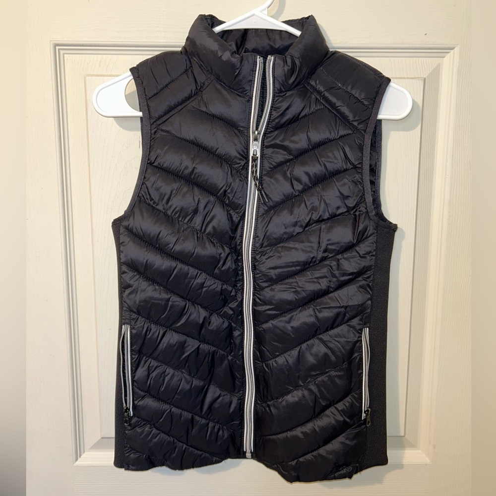 GAP Black Puffer Vest